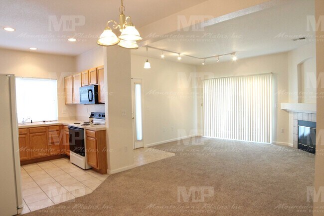 Foto del edificio - 5225 White Willow Dr