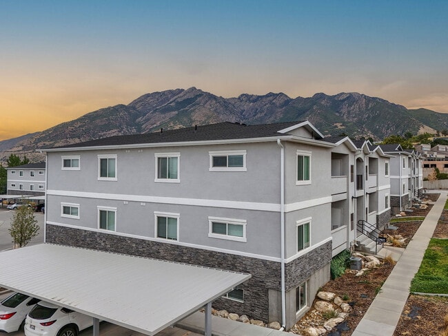 Building Photo - Hillrise