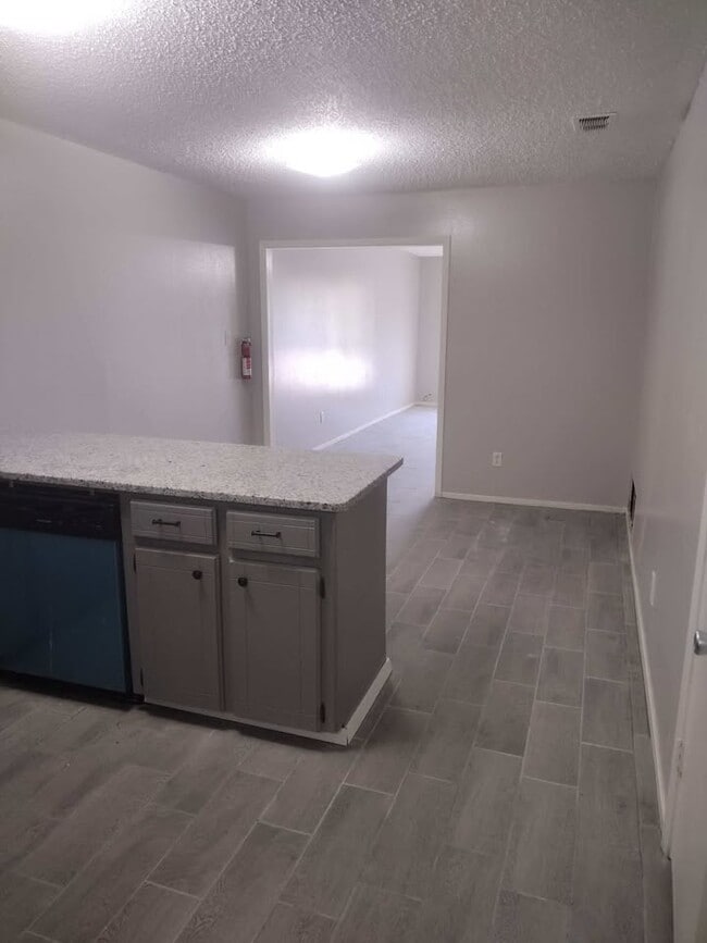 Building Photo - 8322 El Cerrito Dr