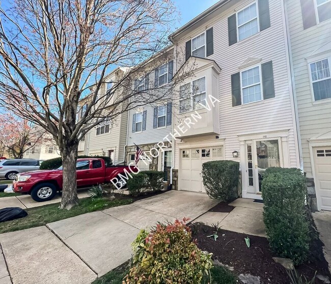 Photo - 110 Cahill Dr House