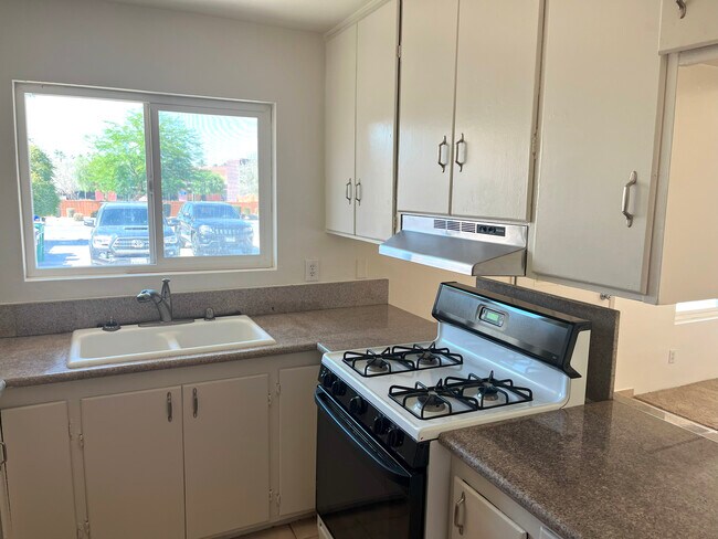 Building Photo - 73275 Santa Rosa Way