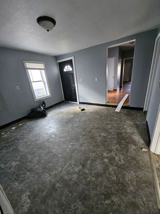 Foto del edificio - 4 bedroom single family home