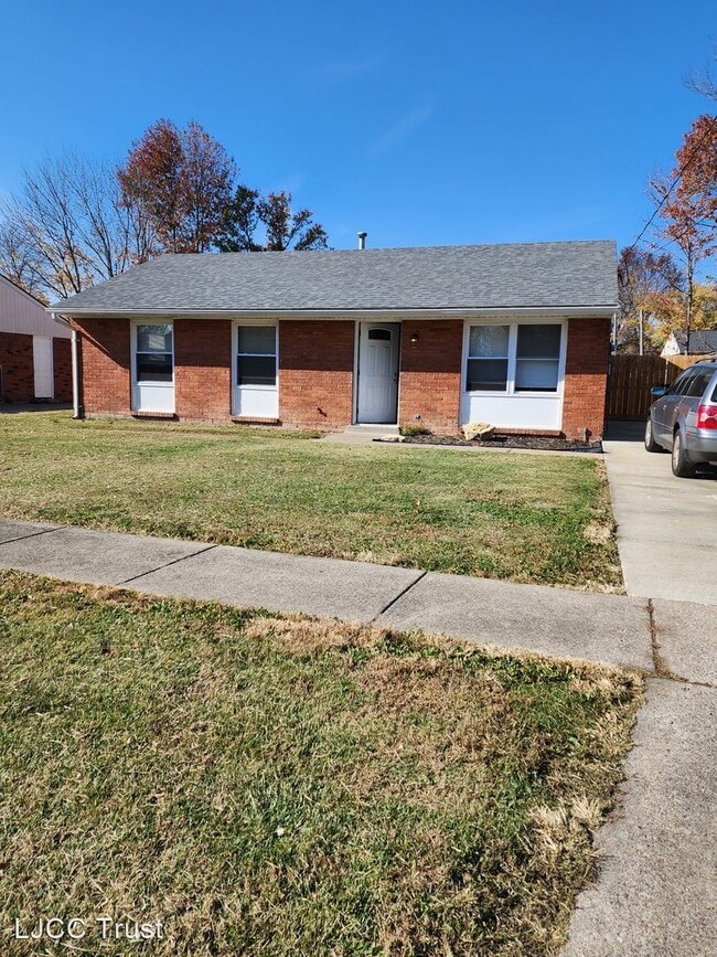 Building Photo - 3 br, 1 bath House - 5500 Riata Drive