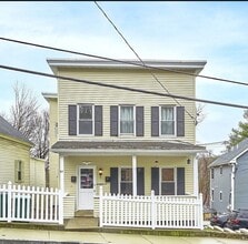 Building Photo - 67 Beech St