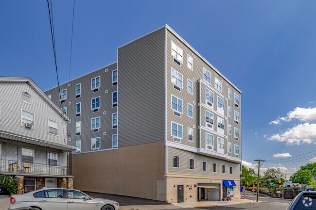 Foto del edificio - Garfield 99