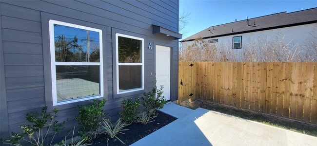 Foto del edificio - 1033 North Ln