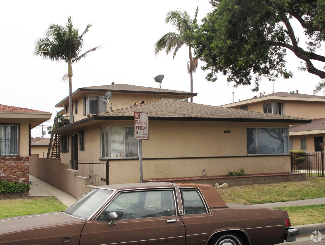 Building Photo - 2504 W El Segundo Blvd