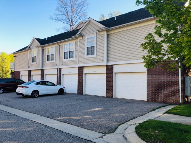 Building Photo - 1713 Deepwood Cir