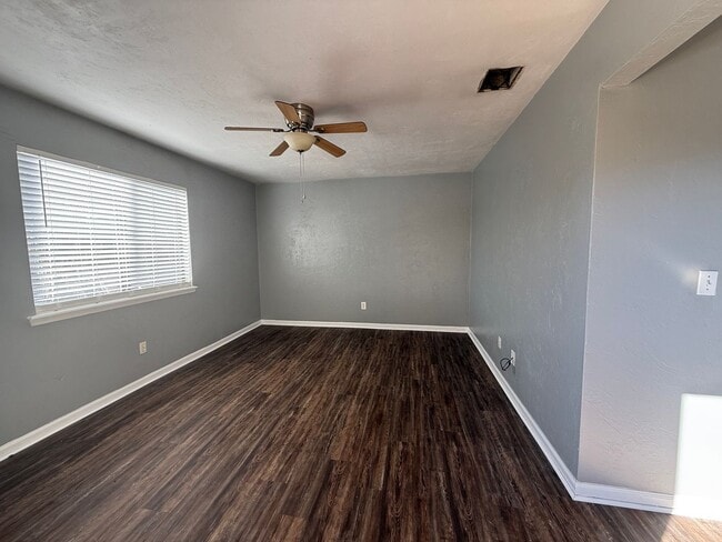 Photo - Upstairs unit on Hilaman Golf Course! Apartment