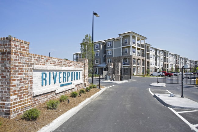 Building Photo - The RiverPoint Luxury Apartments