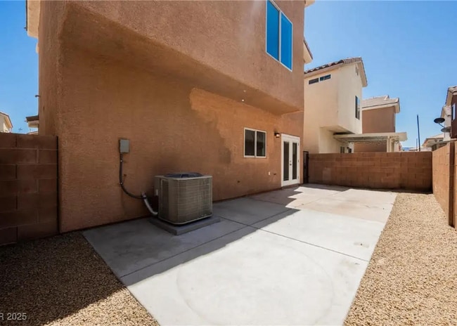 Foto del edificio - 5439 Bradford Pear Dr