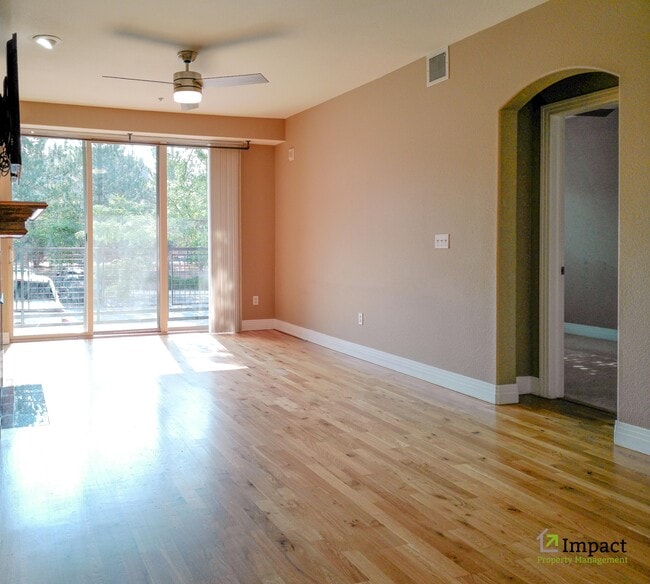 Building Photo - 9059 E Panorama Cir