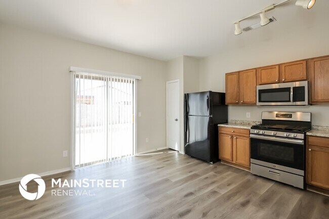 Building Photo - 1735 W Summer Dawn Dr