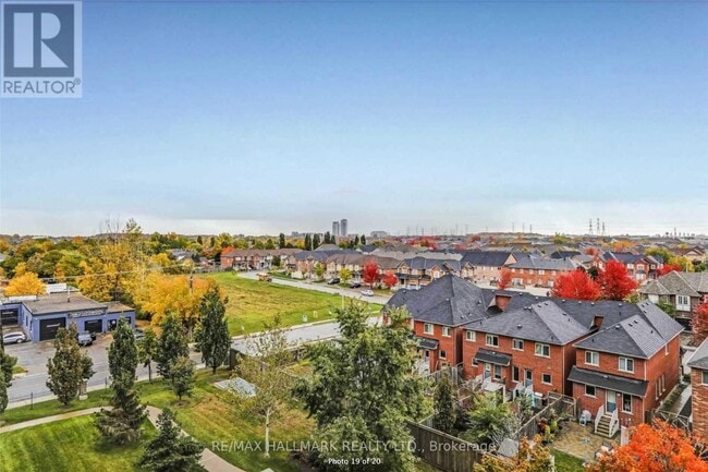 Photo du bâtiment - 310 Red Maple Rd