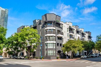 Building Photo - 550 Park Blvd