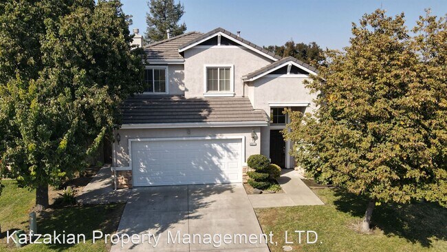 Building Photo - 4 br, 2.5 bath House - 4011 Shorelake Court