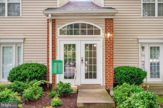 Building Photo - 15500 Horseshoe Ln