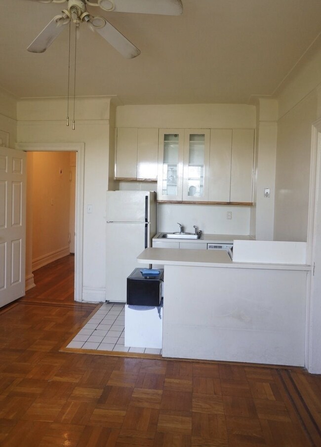 Building Photo - 140 Bay Ridge Pkwy