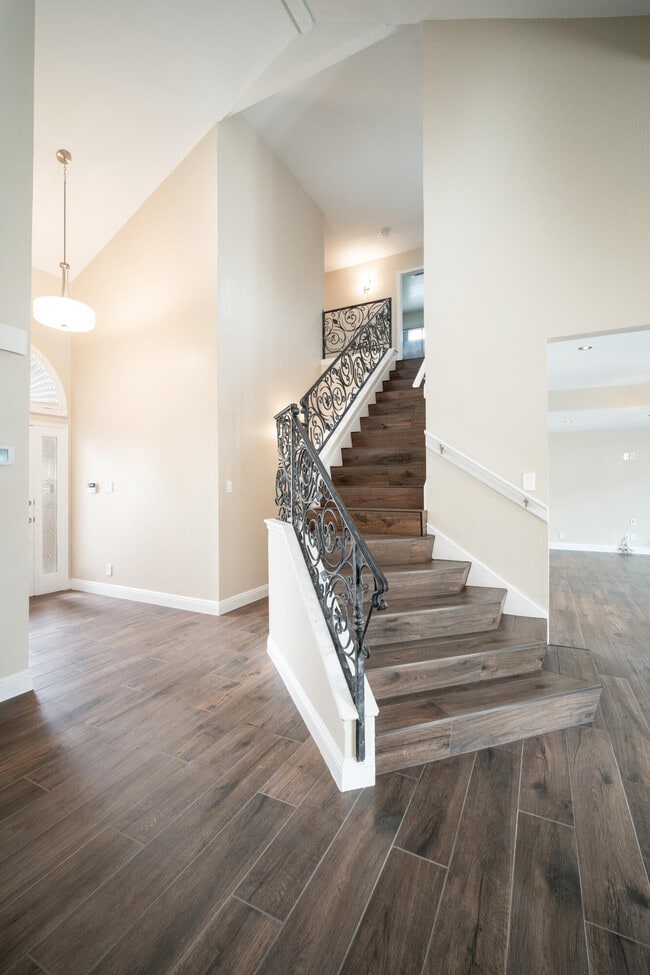 Building Photo - 12736 Tierra Karla Dr