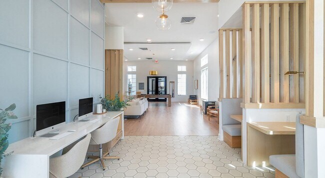 Building Photo - Modern 2-Bedroom Rentals: Your Ideal Urban...