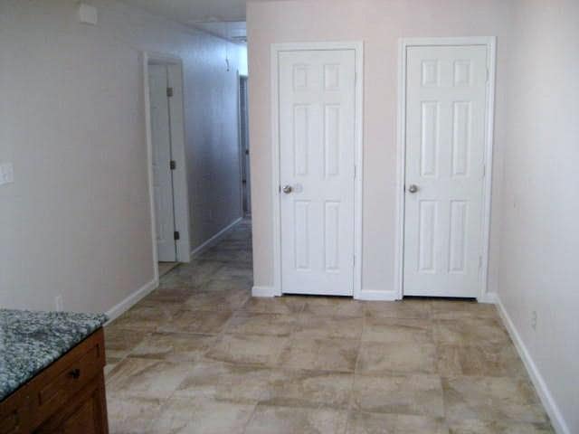 Building Photo - 717 Claremont Pkwy