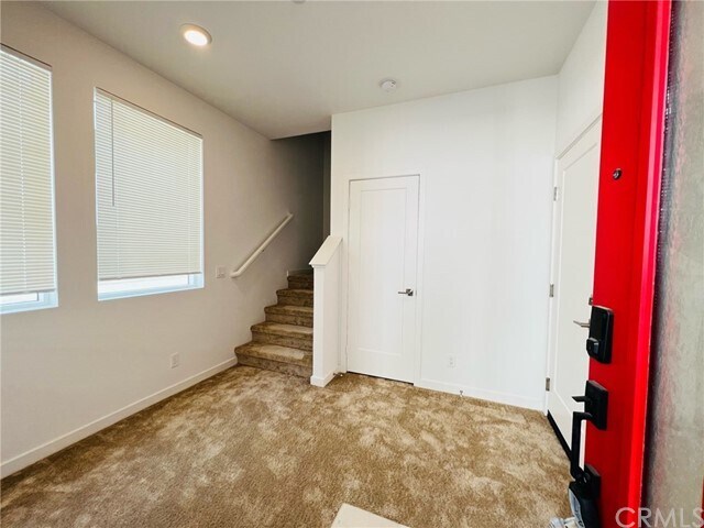 Building Photo - 756 S Grable Cir