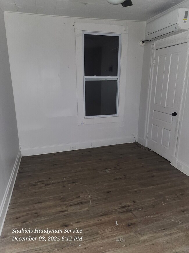 Segundo dormitorio - 6216 Elmwood Ave