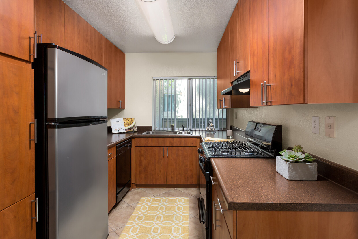 Cocina del apartamento de dos habitaciones - eaves San Dimas Canyon