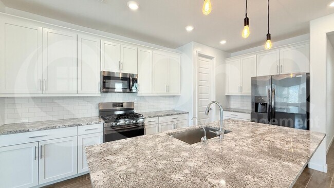 Foto del edificio - 10115 E Sphere Ave