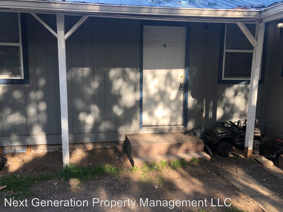 Foto principal - 2 br, 1 bath House - 47706 Hwy 58 Unit #4