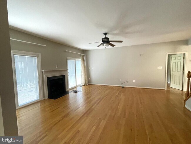 Foto del edificio - 6706 Jordan Valley Ct