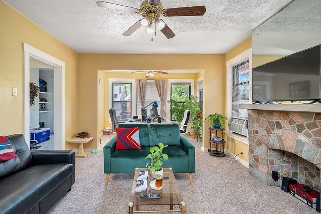 Foto del edificio - 2311 Sherbrook St