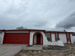 Building Photo - 8151 Saybrook Dr