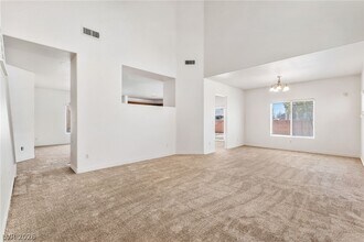 Building Photo - 2621 Lazy Leopard Ct