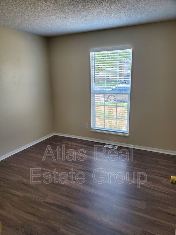 Foto del edificio - 1502 Dover St