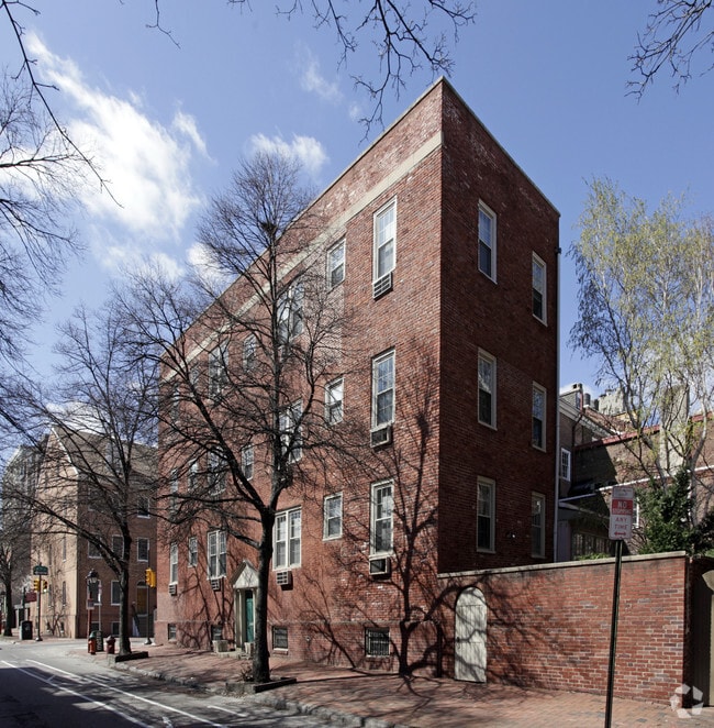 329 Spruce St Apartments in Philadelphia, PA