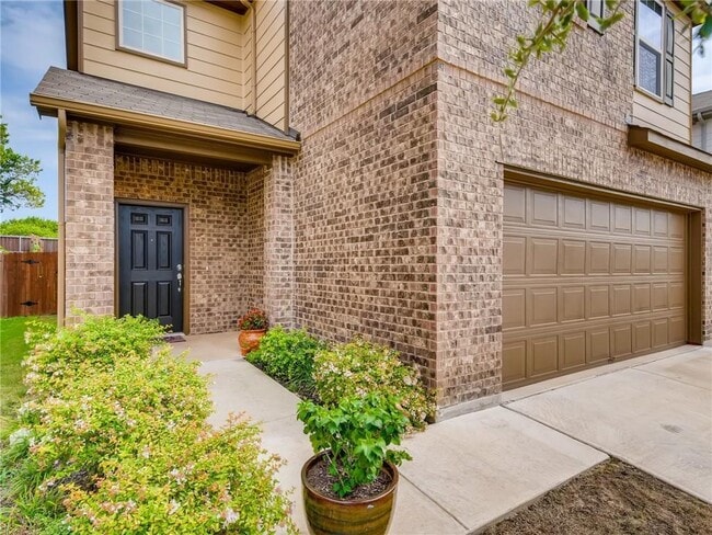 Building Photo - 9801 Tolima Dr
