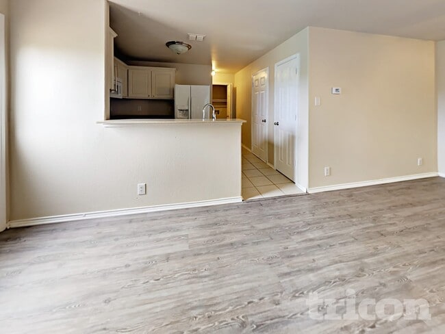 Building Photo - 5614 Red Canyon