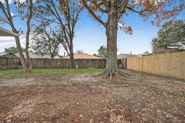 Foto del edificio - 16235 La Terra Dr