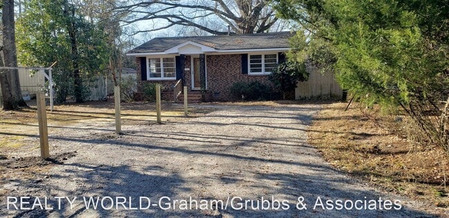 Building Photo - 2 br, 1 bath House - 905 S Pine Street