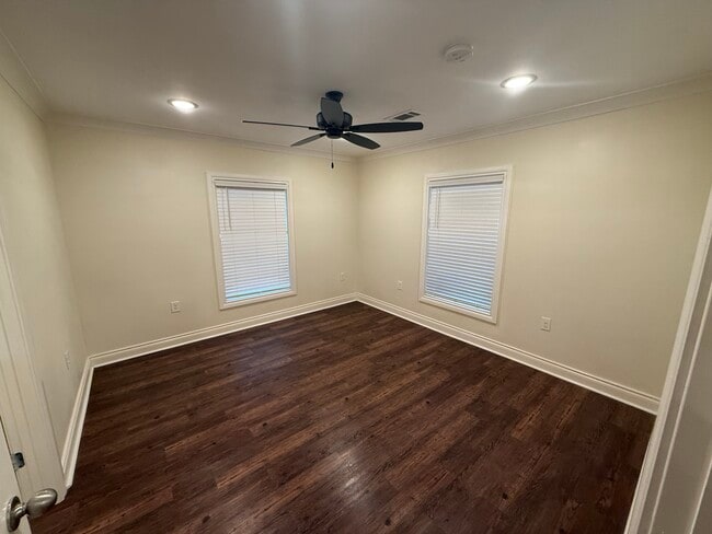 Building Photo - 99 Fairlane Dr