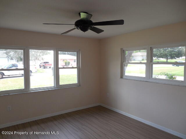 Building Photo - 7321 Lindhurst St
