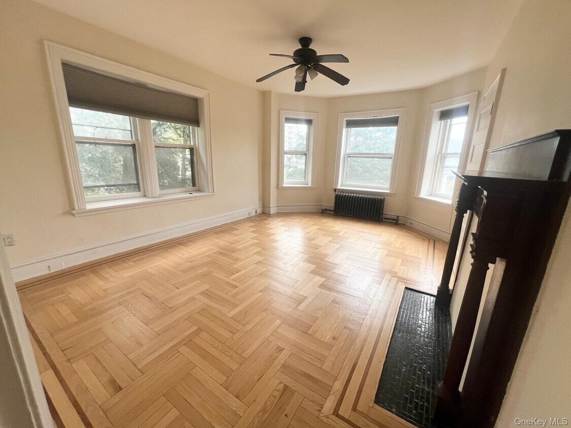 Foto principal - 1178 Warburton Ave