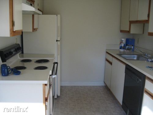 Building Photo - 4427 Satter Dr NE