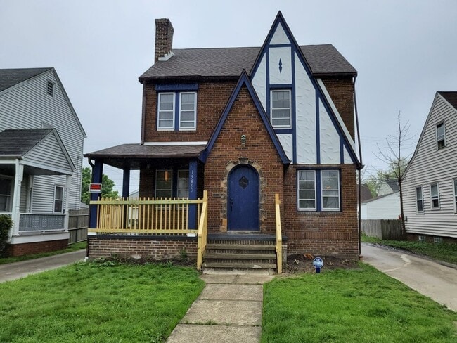 Building Photo - 19450 Monterey Ave