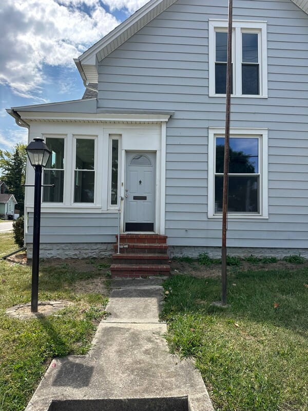 Foto principal - 118 E Jefferson St