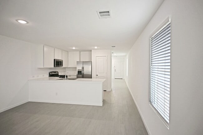 Foto del edificio - 298 Tahoe Ave