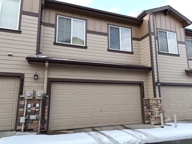 Building Photo - 6226 Cedar Park Grv