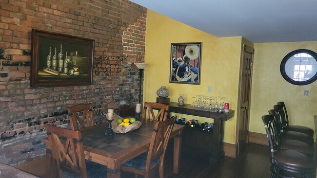 Living Room - 423 Gravier St