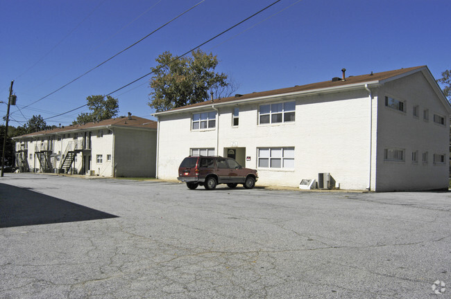 Building Photo - Riverdale Villas